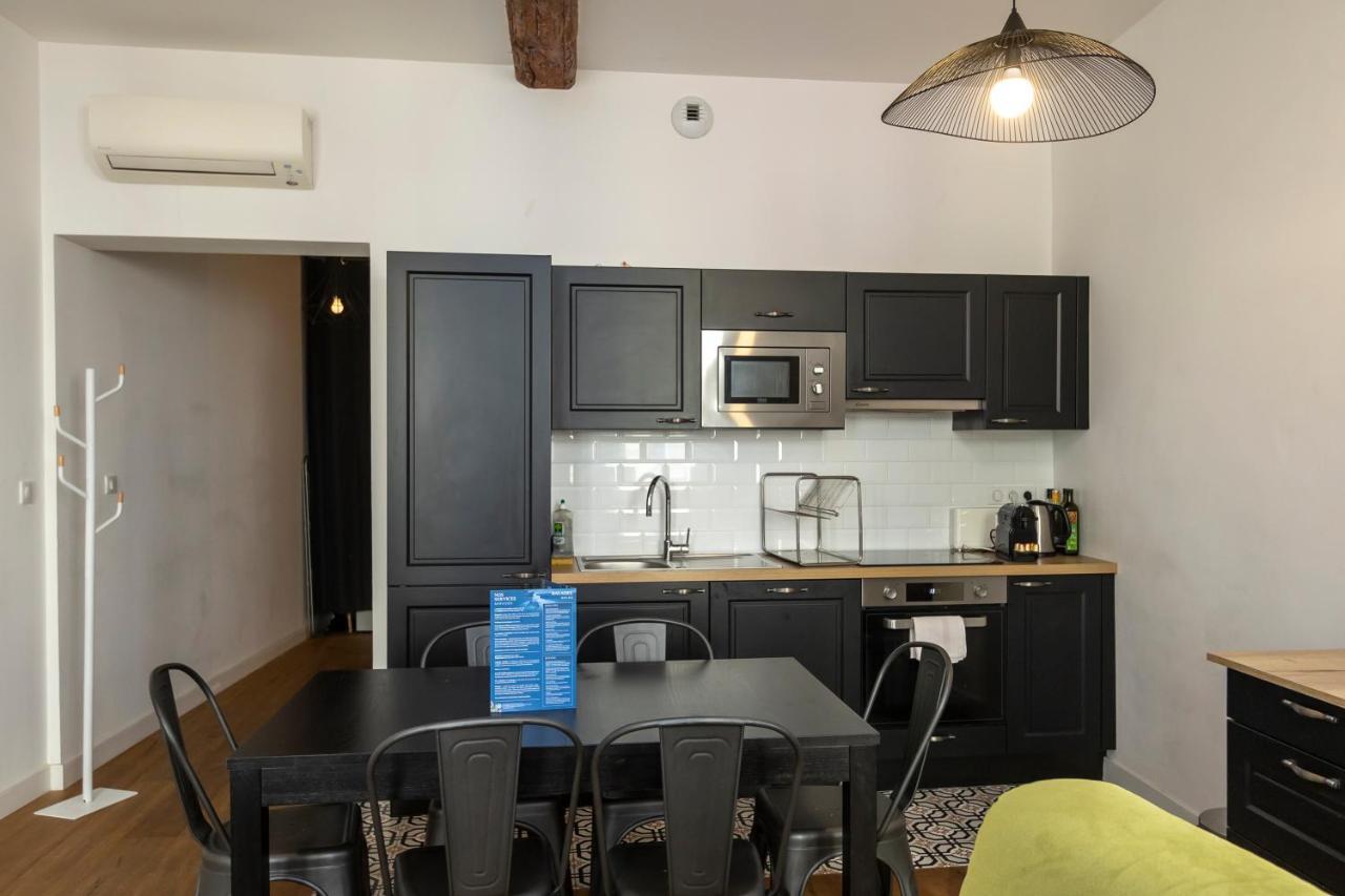 Les Suites R Bonaparte - Appartements De Standing Au Coeur De La Vieille Ville Pietonne Ajaccio  Exterior photo