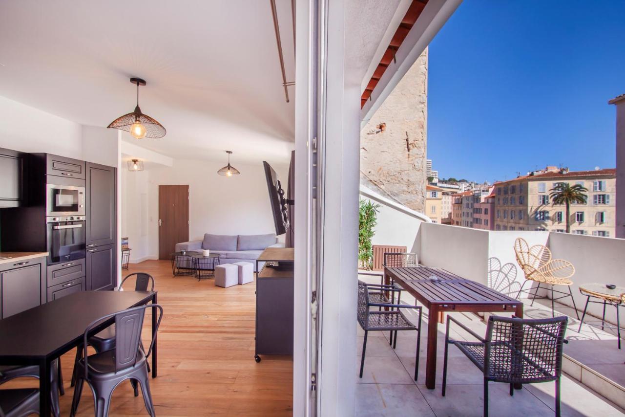 Les Suites R Bonaparte - Appartements De Standing Au Coeur De La Vieille Ville Pietonne Ajaccio  Exterior photo
