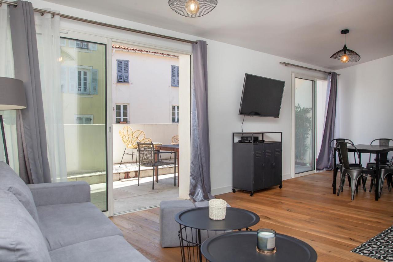 Les Suites R Bonaparte - Appartements De Standing Au Coeur De La Vieille Ville Pietonne Ajaccio  Exterior photo